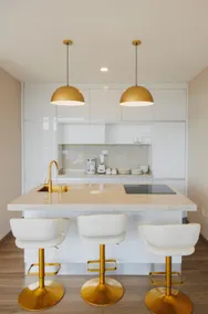 Santorini Boutique Cabin - Image 4