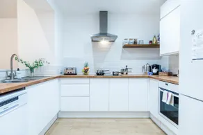 Cozy 3 Bedroom Terrace Cottage in Epsom - Image 5