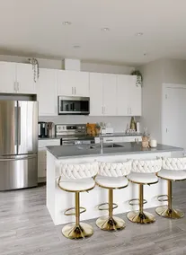 Cozy, Home in Langford - Image 3