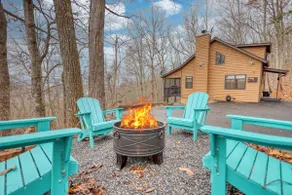 Private and cozy cabin. Hot Tub and Mountain views - Image 3