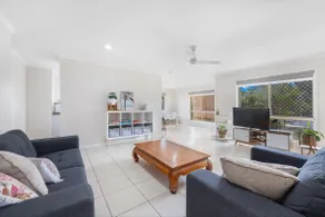 Bay Breeze - Easygoing Beachside Living for Families - Image 2