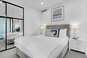 Stunning One Bedroom Unit in the Heart of Kangaroo Point - Image 3