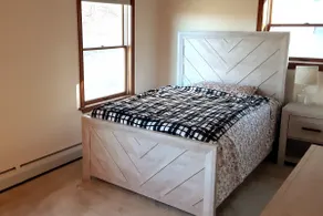 Spacious Mountain Home - Image 5
