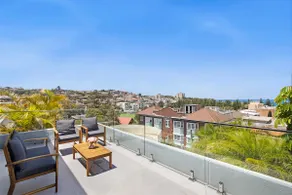 Coogee Horizon 1 Block to the Sea Heart of Coogee - Image 2