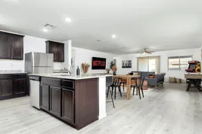 *Fun Oasis*Shuffleboard*TVs per room*Arcade*Garage - Image 4