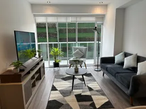Beautiful, Centric and Modern Apartment - Image 2