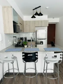 Beautiful, Centric and Modern Apartment - Image 3