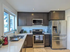 Modern, spacious and cozy house - Image 3