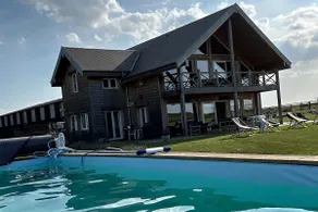 Secluded chalet for 10, heated pool, near Paris - Image 4