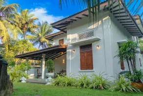Villa Green Space - Image 2