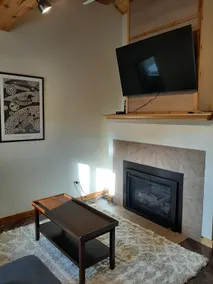 Northern Bungalow with Fireplace - Image 5