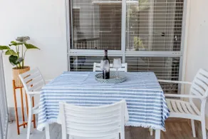 Seacove Resort Apartment - Chic Beachside Retreat - Image 3