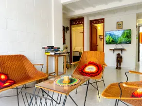 Traditional apartment in Retiro - Image 2