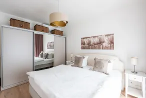 Red Jay Karlin Apartment with Garage and Balcony - Image 3