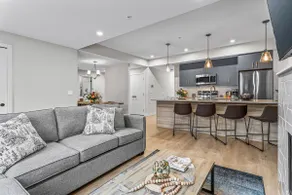Spacious 3BR Haven in Scenic Canmore - Image 2