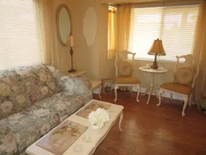 Elegant og rummeligt hjem !! 5 Bed & 3 Bad, 15 min. til U af O, sovepladser 15, $ 150. 00 - Image 2