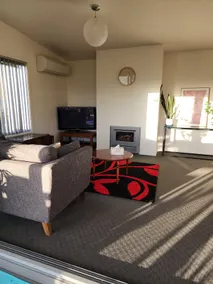 Banksia Cottage on 63 acres private - Image 4