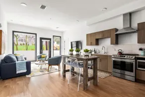 2BR with Pool - Steps to Broadway and Music Row - Image 3