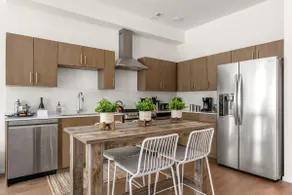 2BR with Pool - Steps to Broadway and Music Row - Image 4