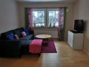 Plenty of space, close to everything. - Image 2