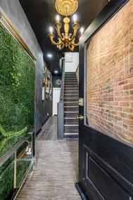 6 Bed Garden Retreat|Wine +GameRoom+2 Living Areas - Image 5