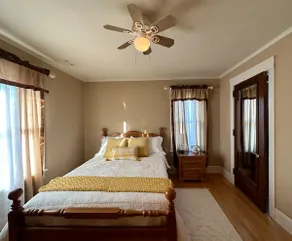 The Villa Near The Lake - Image 3