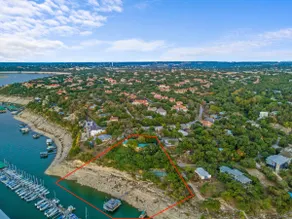 Spectacular Lakefront Oasis. - Image 5
