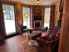 The Bien-ve-nous cottage. - Image 4