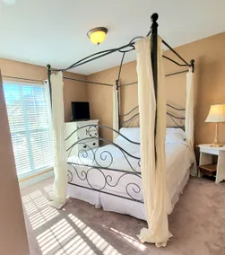 Book a Biloxi/Ocean Springs summer/fall getaway - Image 3