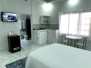 Solemn Suites Rm 9 - Image 4