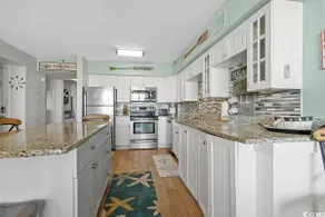 50 Steps to Beach-Oceanfront 4 beds-3BR/2Bath - Image 5
