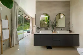 Designer's Delight: Lilly Belle: 4 Bed Pool Villa - Image 5