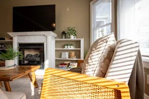 Spacious! Beautiful 3 Bedroom Home Near Downtown! - Image 2