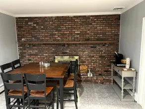 Spacious 1 Bedroom Apartment - Image 5