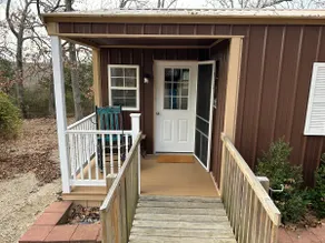 Dragonfly Meadows Guesthouse - Image 4