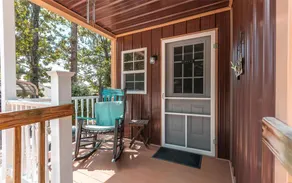 Dragonfly Meadows Guesthouse - Image 3
