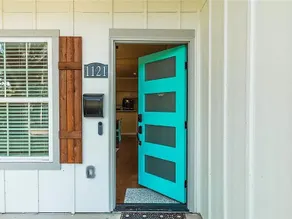 Blue Door Home in Waco - Image 2