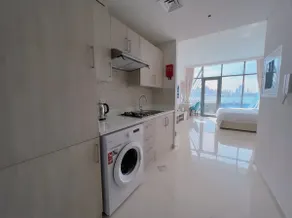 Apartment on Palm Jumeirah Beach Parking - Image 4
