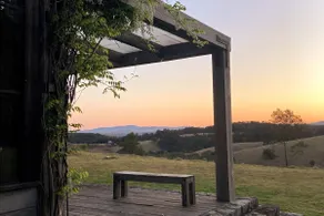 Blue Hills Luxury Farm Stay - Image 3