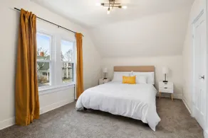 Premier, Modern 4 BR near U of R - Image 3