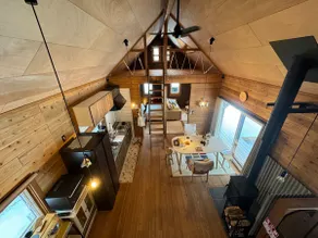 domo + Mori House Biei Forest Hut - Image 5