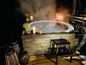 Luxury Lake House & Glamping - Image 4