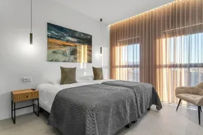 Luxury Villa in the South - Perfect Location - Image 4