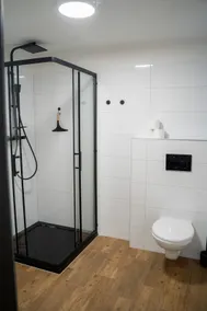 Spanish and Modern - Image 5