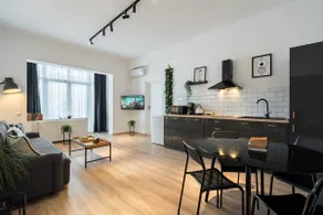 Touristic Area | City Centre | Old Town Apartment with View - Image 2