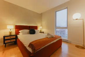 Luxury 2BR w/Panoramic View | Walk to Old Port - Image 3