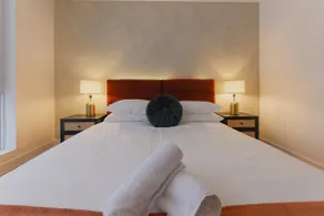 Luxury 2BR w/Panoramic View | Walk to Old Port - Image 5