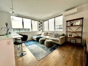 Seattle Chic | Skyline Rooftop - Image 4