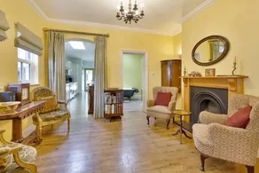 Windsor/Legoland/Ascot charming 3BR home in centre - Image 3