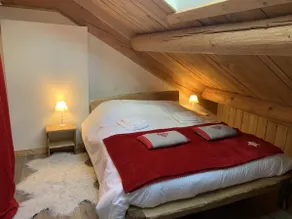 The Unicorn Chalet - Image 2